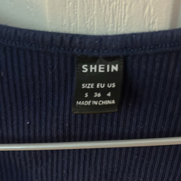 SHEIN crop top - Picture 2 of 2